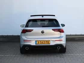 Volkswagen Golf (2024) thumbnail 6