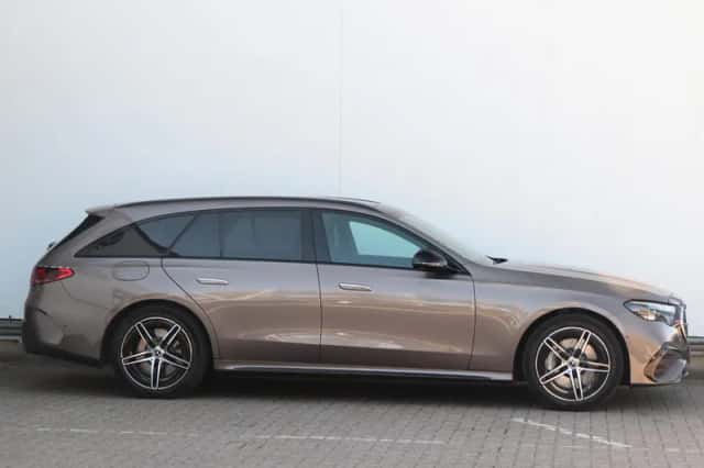 Mercedes-Benz E-Klasse (2024) thumbnail 2