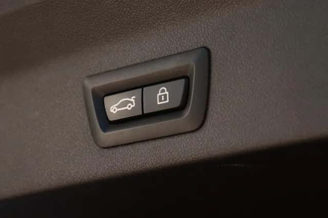 BMW X3 (2020) thumbnail 9