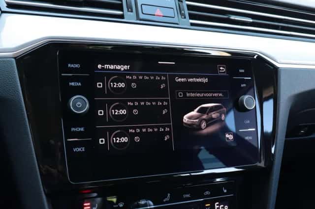 Volkswagen Passat (2020) thumbnail 30