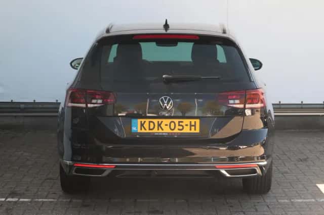 Volkswagen Passat (2020) thumbnail 6