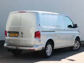 Volkswagen Transporter (2023) thumbnail 4