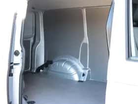 Volkswagen Transporter (2023) thumbnail 10
