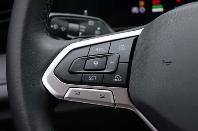 Volkswagen Tiguan (2025) thumbnail 12