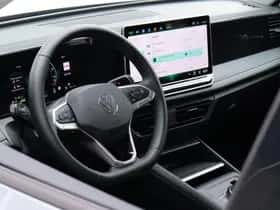 Volkswagen Tiguan (2025) thumbnail 8