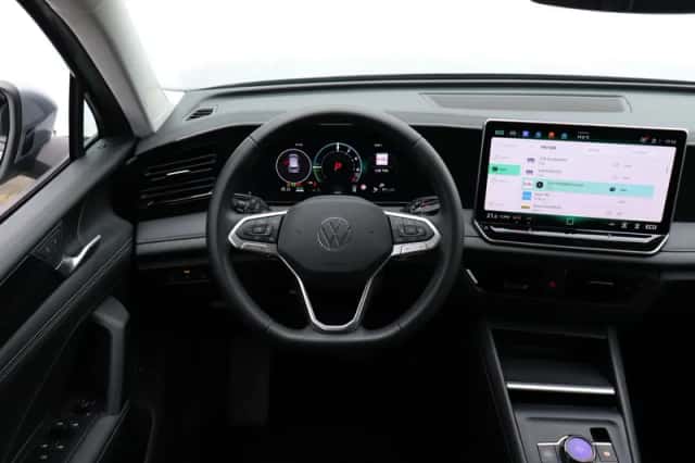 Volkswagen Tiguan (2025) thumbnail 10