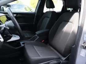 Audi Q4 e-tron (2022) thumbnail 5