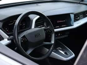 Audi Q4 e-tron (2022) thumbnail 6