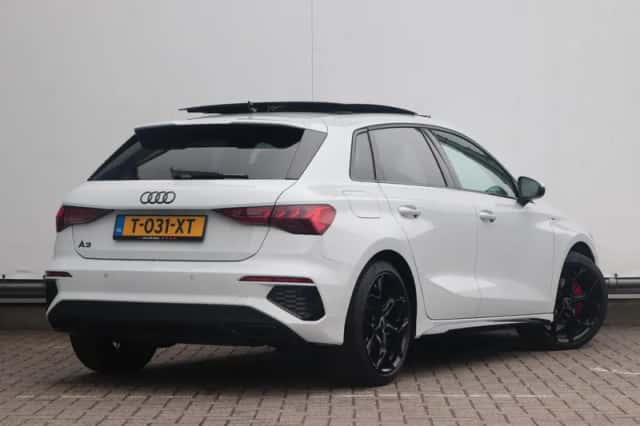 Audi A3 (2023) thumbnail 4