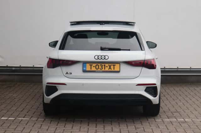 Audi A3 (2023) thumbnail 5