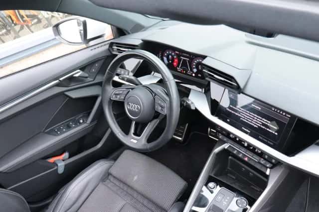 Audi A3 (2023) thumbnail 10