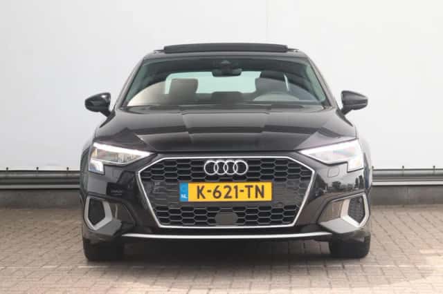 Audi A3 (2021) thumbnail 3