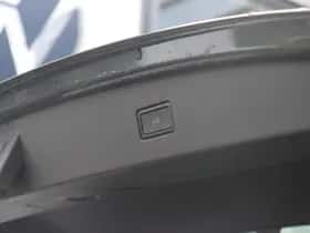 Volkswagen Tiguan (2021) thumbnail 17