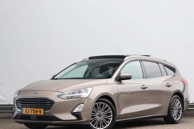Ford Focus (2019) thumbnail 1