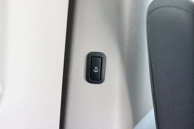 Volkswagen Multivan (2023) thumbnail 16