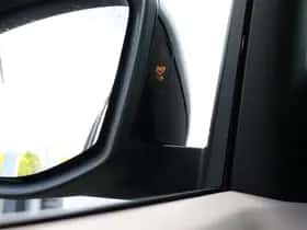 Volkswagen Multivan (2023) thumbnail 30