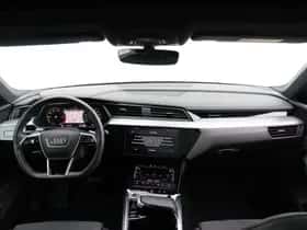 Audi e-tron (2021) thumbnail 8