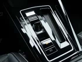 Volkswagen Golf (2024) thumbnail 11