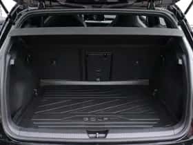 Volkswagen Golf (2024) thumbnail 18
