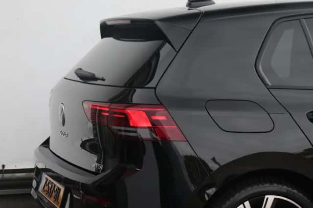 Volkswagen Golf (2024) thumbnail 21