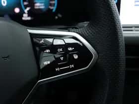 Volkswagen Golf (2024) thumbnail 27