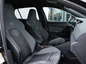 Volkswagen Golf (2024) thumbnail 8