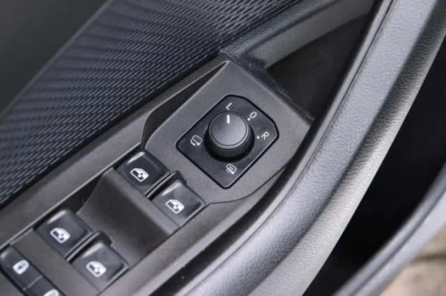Škoda Octavia (2022) thumbnail 16