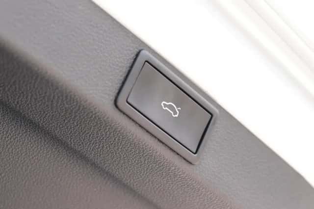 Škoda Octavia (2022) thumbnail 10
