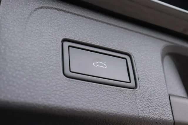 Volkswagen Passat (2021) thumbnail 13