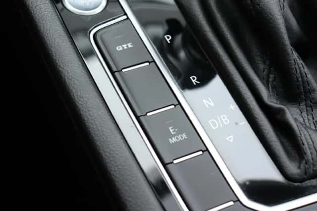 Volkswagen Passat (2021) thumbnail 20
