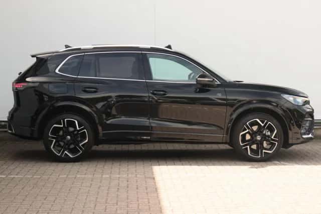 Volkswagen Tiguan (2025) thumbnail 4