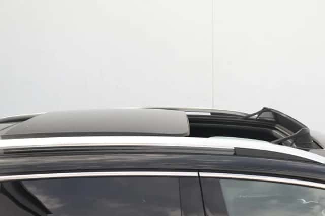Volkswagen Tiguan (2025) thumbnail 5