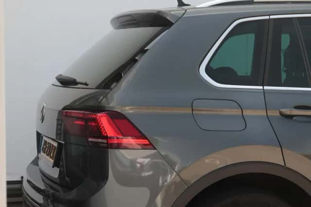 Volkswagen Tiguan (2019) thumbnail 24