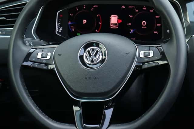 Volkswagen Tiguan (2019) thumbnail 28