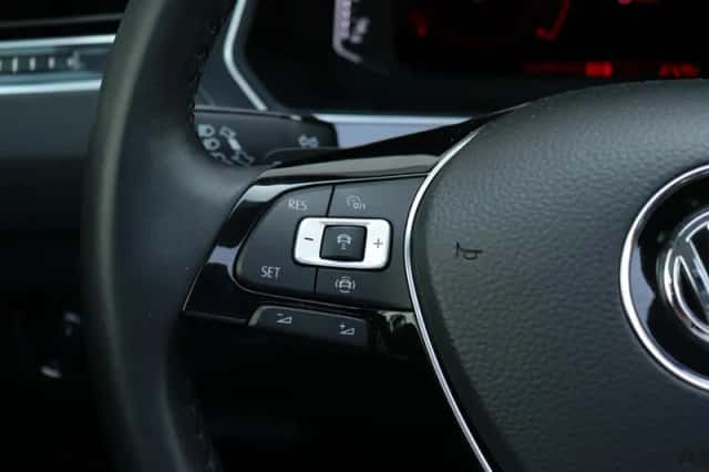 Volkswagen Tiguan (2019) thumbnail 29