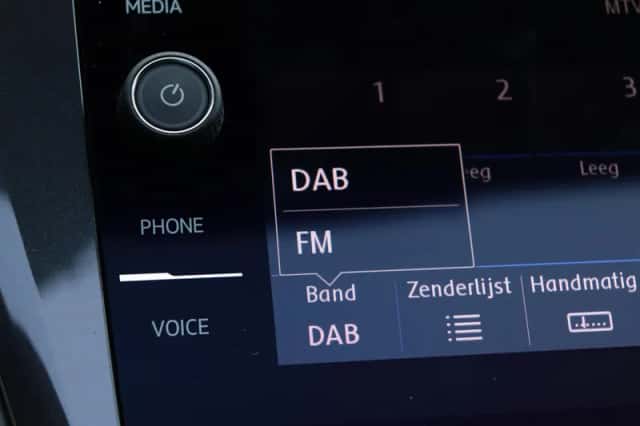 Volkswagen Tiguan (2019) thumbnail 33