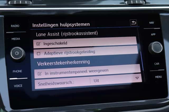 Volkswagen Tiguan (2019) thumbnail 37