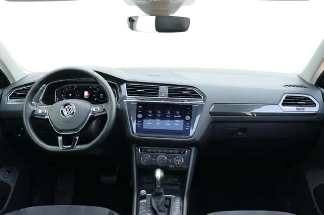 Volkswagen Tiguan (2019) thumbnail 8