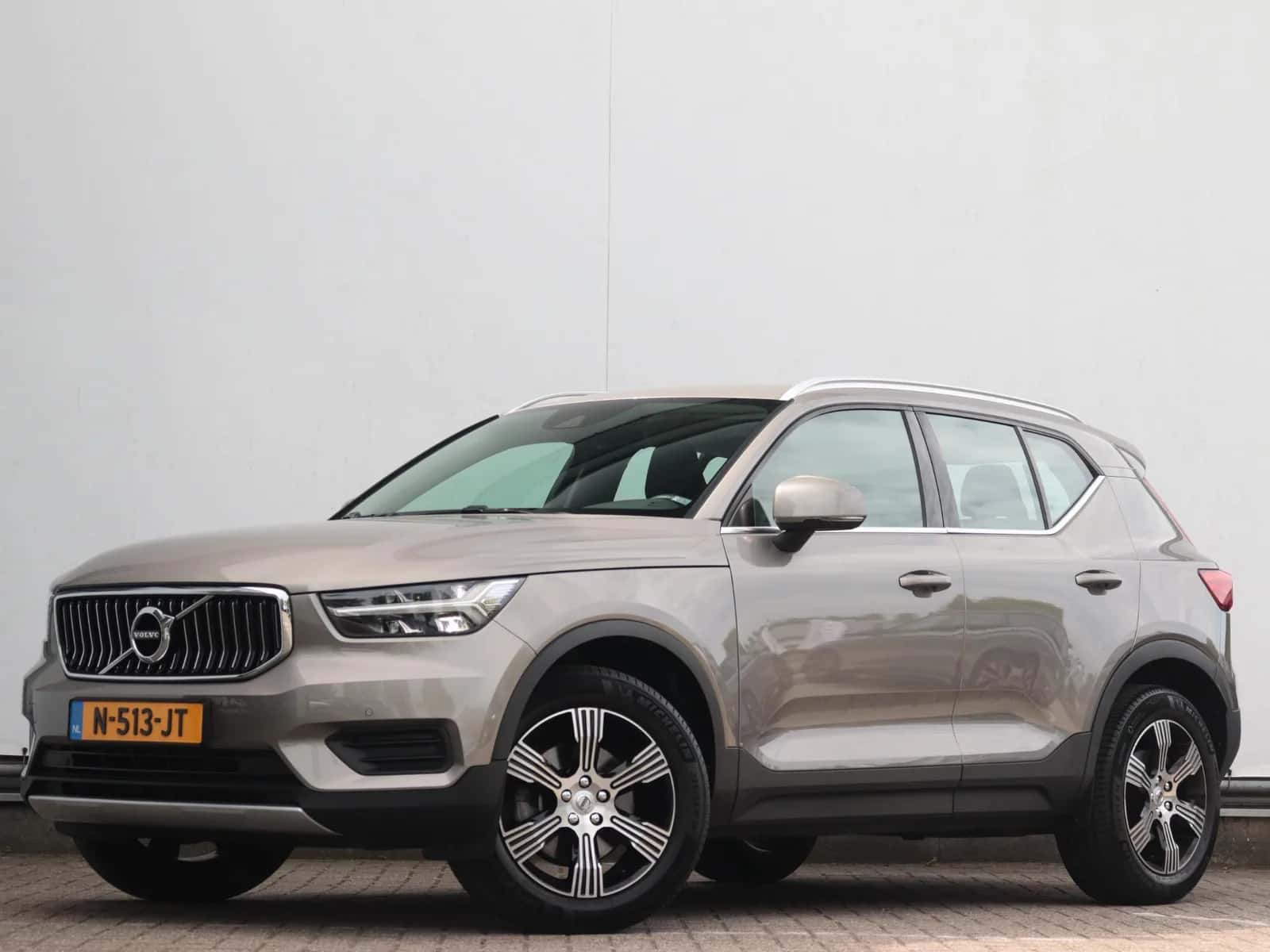 Volvo XC40 (2021) — foto 1