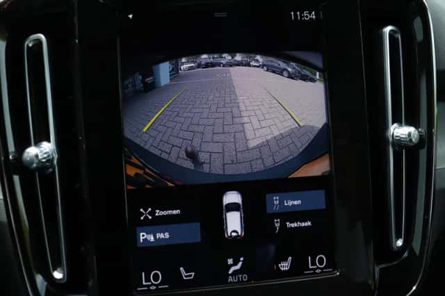 Volvo XC40 (2021) thumbnail 15