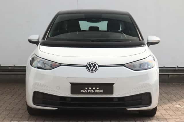 Volkswagen ID.3 (2021) thumbnail 2