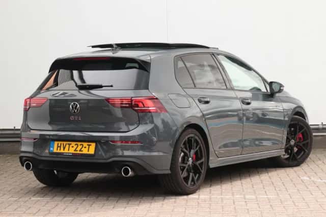 Volkswagen Golf (2024) thumbnail 4