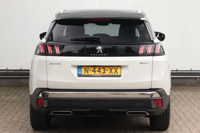 Peugeot 3008 (2021) thumbnail 5