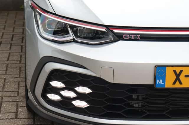 Volkswagen Golf (2024) thumbnail 6