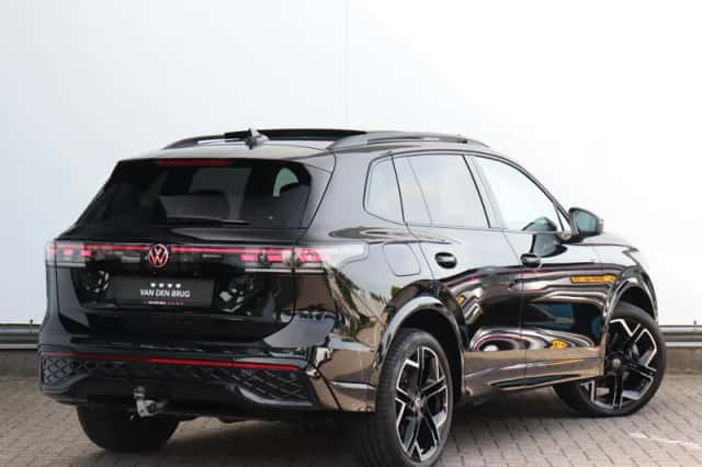 Volkswagen Tiguan (2025) thumbnail 4