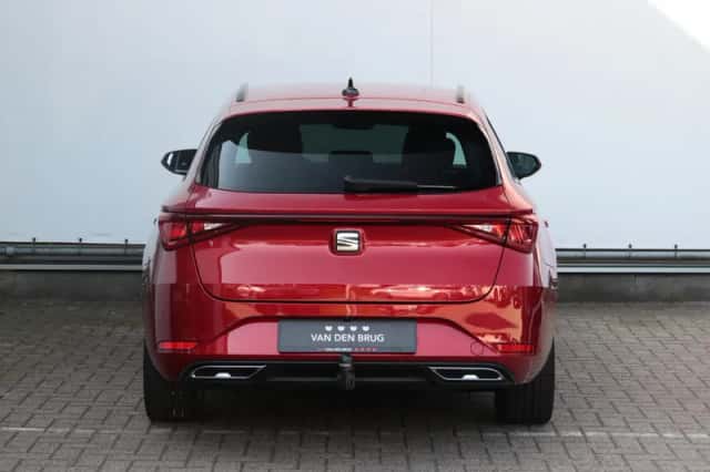SEAT Leon (2022) thumbnail 5