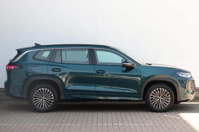 Volkswagen Tayron (2025) thumbnail 2