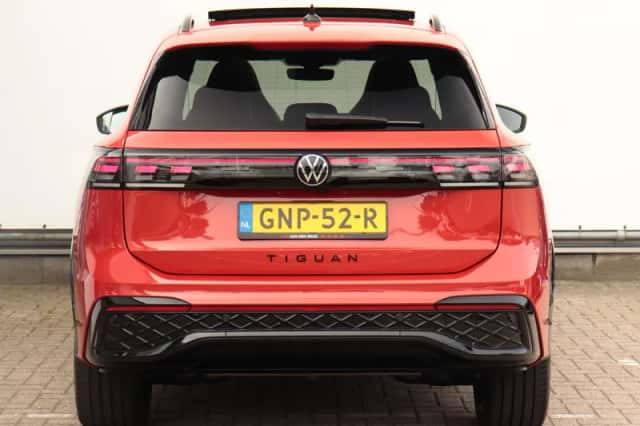 Volkswagen Tiguan (2024) thumbnail 5