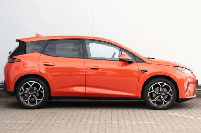 BYD Dolphin (2026) thumbnail 3