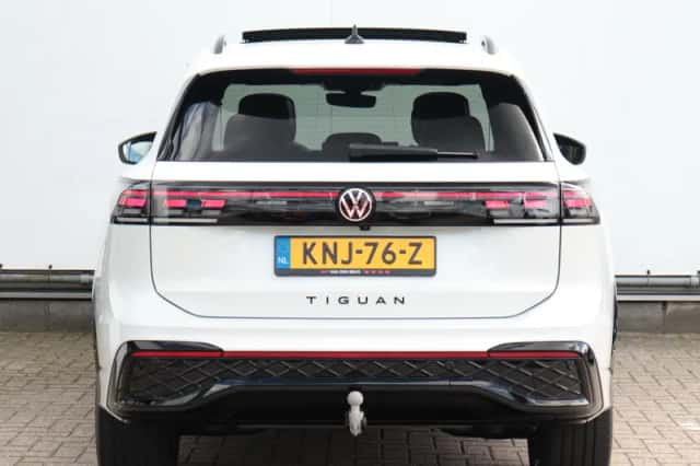Volkswagen Tiguan (2025) thumbnail 5